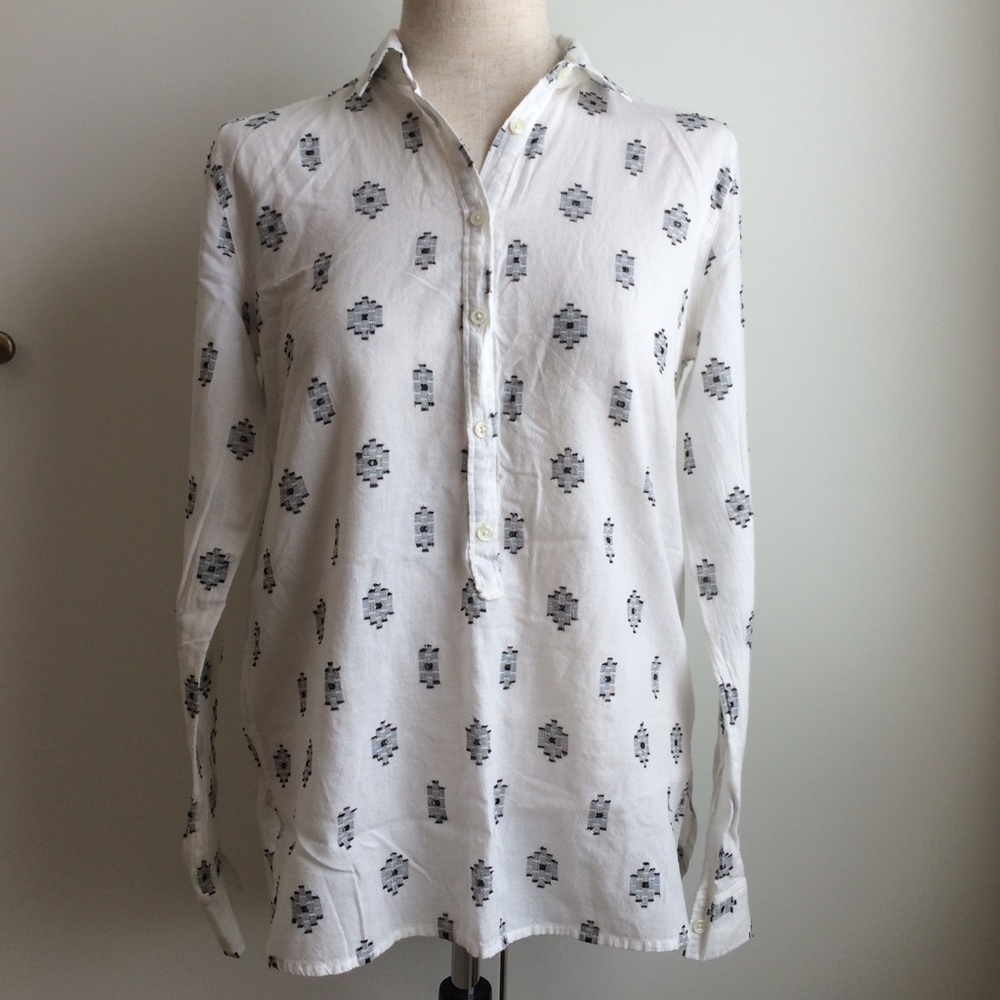 LOFT White tunic w/ Graphic Black all over design